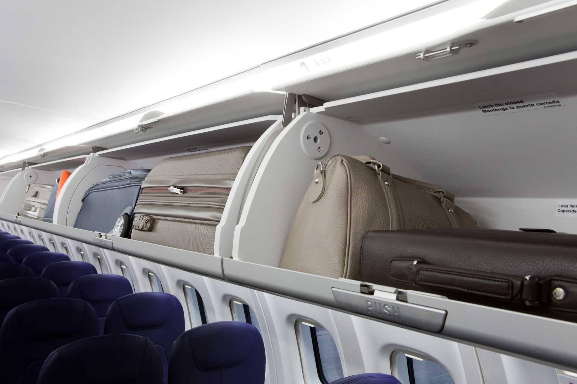 ATR 72-600 overhead bins with luggage (ARMONIA cabin) (Photo: ATR/Pierre Barthe)
